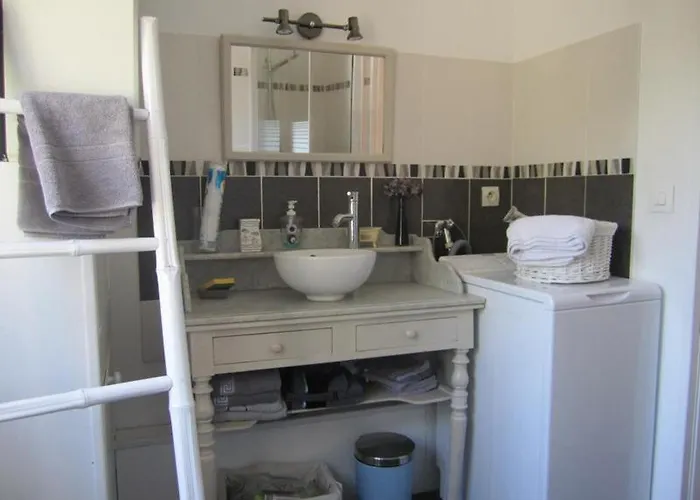 Gite Gites De France - La Cecileve *